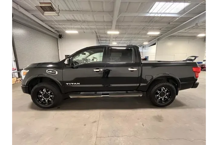 $23941 : Nissan Titan 2017 4x4 Platin image 6