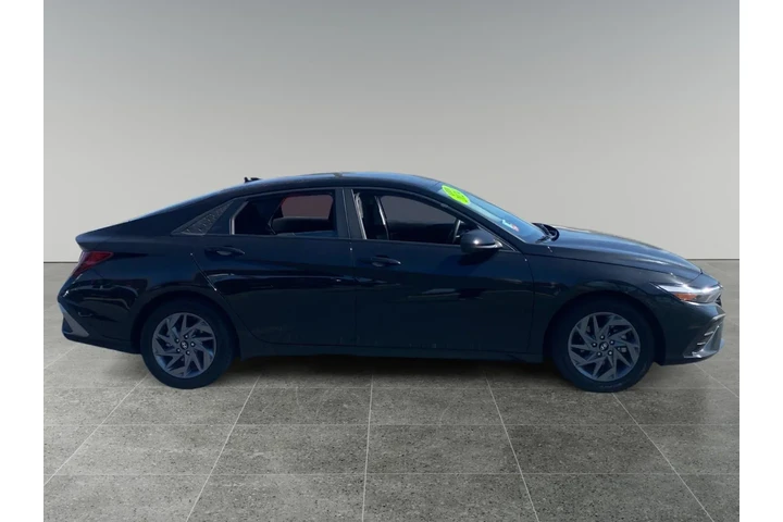 $21138 : Hyundai ELANTRA 2024 SEL 4dr image 6