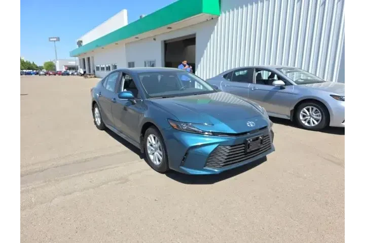 $34900 : Toyota Camry 2026 SE 4dr Sed image 1