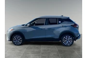 $20500 : Nissan Kicks 2024 SV 4dr Cro thumbnail