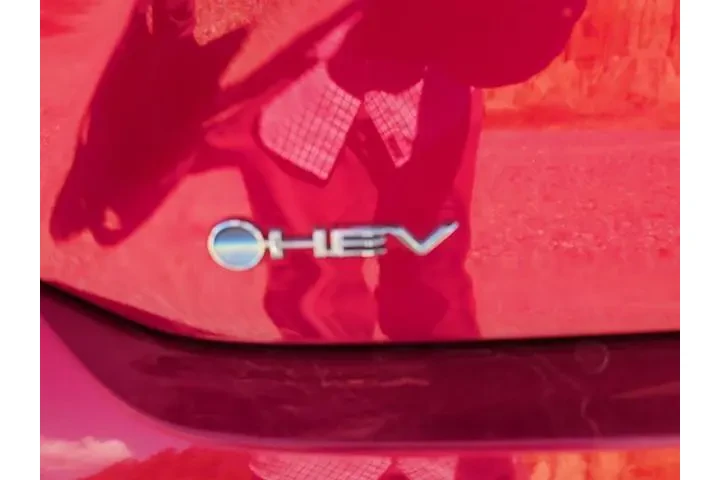 $26803 : Toyota Camry 2025 SE 4dr Sed image 10