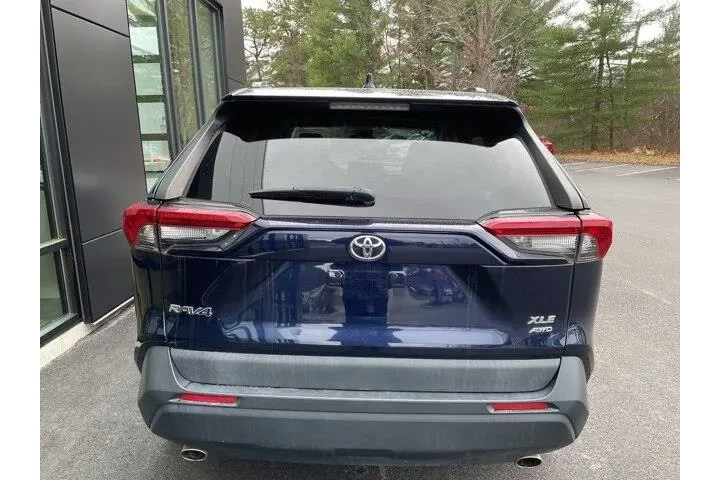 $24995 : Toyota RAV4 2019 AWD XLE Pre image 7