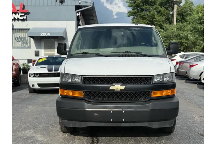 $18995 : 2021 Express 2500 image 3