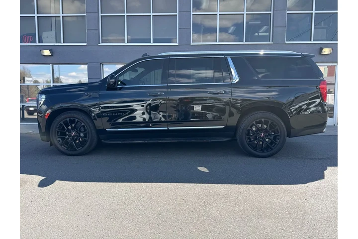 $46995 : 2023 GMC Yukon XL 4WD Denali image 5