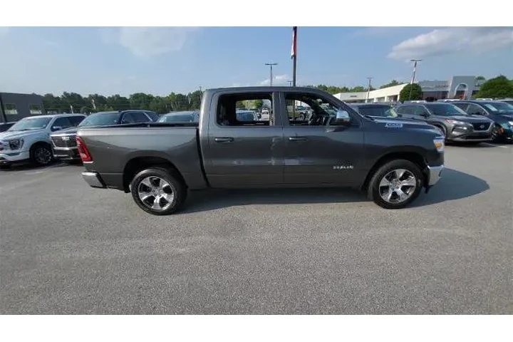 $37000 : Ram 1500 2024 4x2 Laramie 4d image 8