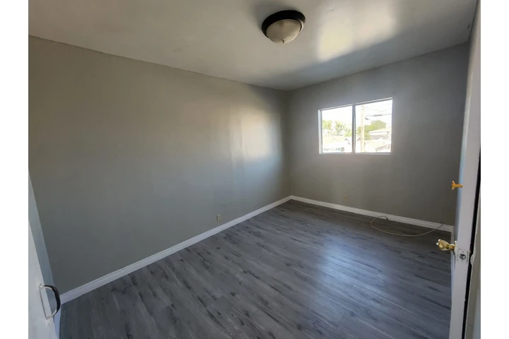 $2095 : Apt 2 Recamaras con Parking image 3