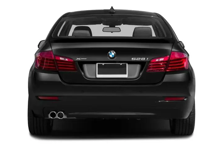 $12495 : BMW 5 Series 2016 AWD 528i x image 5