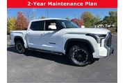2022 Tundra SR5 en Madison