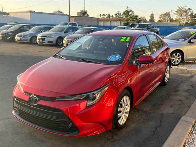 $20995 : 2021 Corolla LE image 4