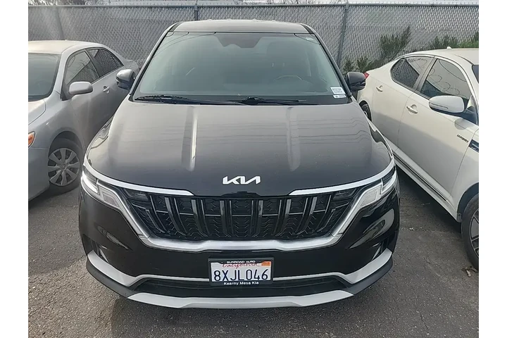 $26391 : Kia Carnival 2022 LX 4dr Min image 2