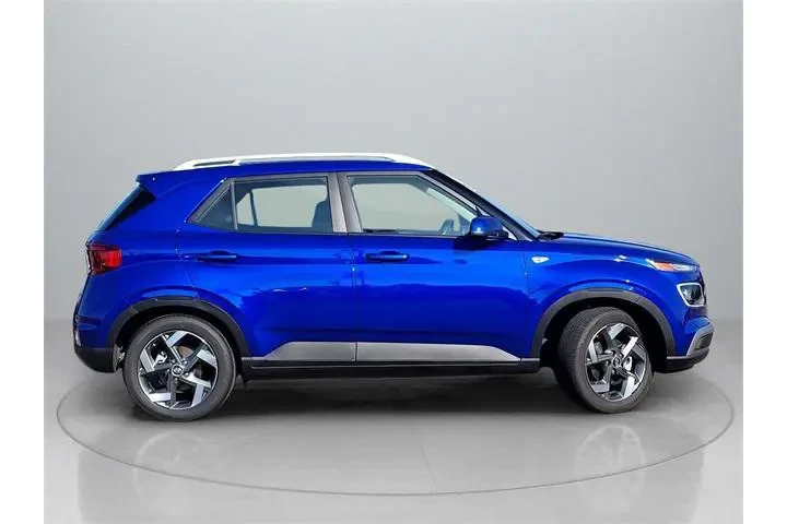 $19993 : Hyundai VENUE 2025 Limited 4 image 9