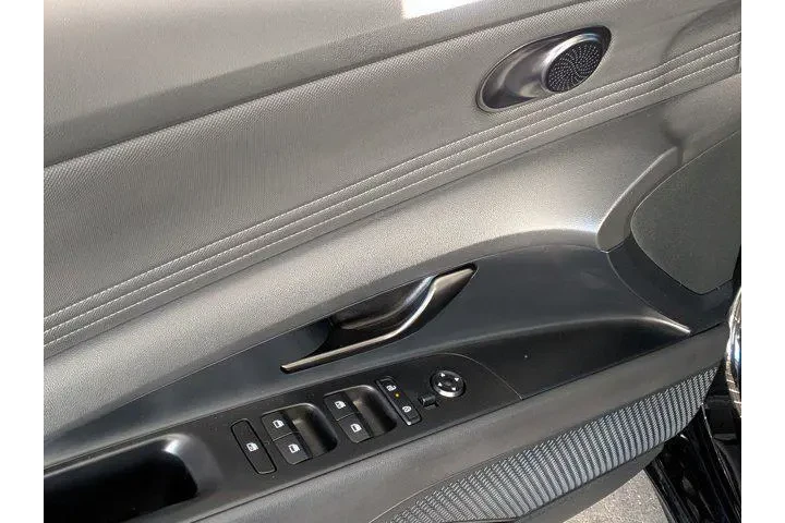 $25577 : Hyundai ELANTRA Hybrid 2025 image 9