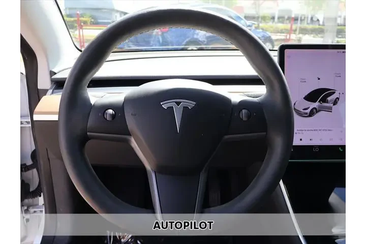 $21490 : Tesla Model 3 2020 AWD Long image 3