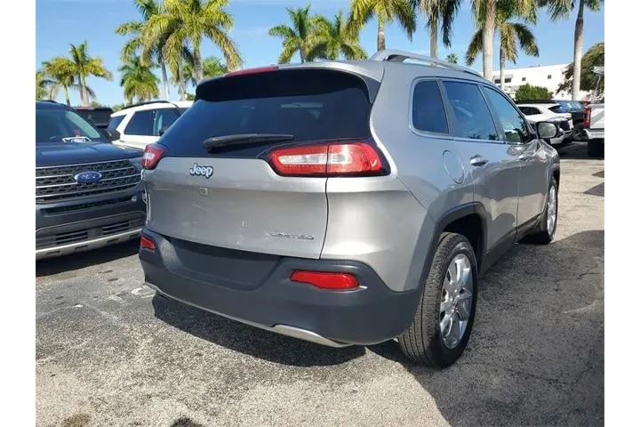 $9990 : Jeep Cherokee 2016 Limited 4 image 3