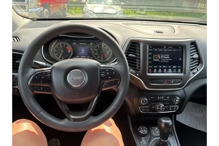 $24877 : Jeep Cherokee 2022 4x4 Trail image 9