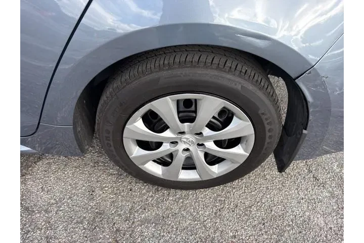 $19988 : Toyota Corolla 2025 LE 4dr S image 7