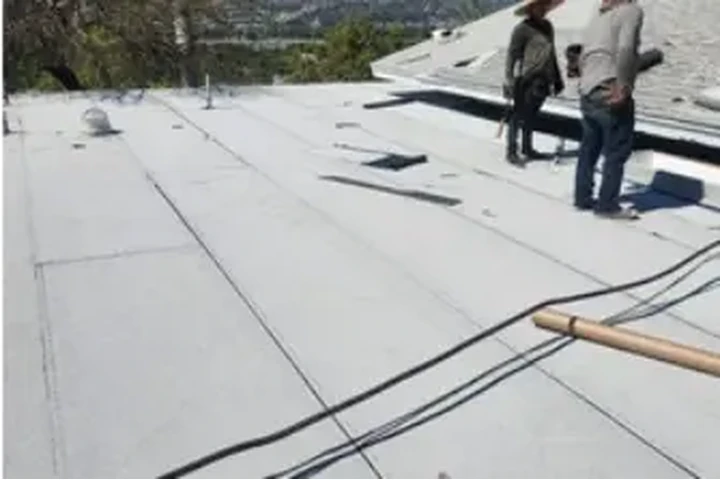 C&S ROOFING SE HACE REPARACION image 9