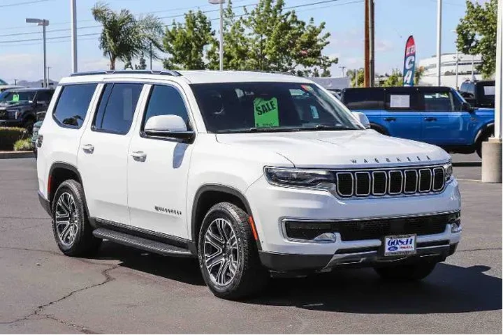 $37995 : Jeep Wagoneer 2022 4x4 Serie image 8