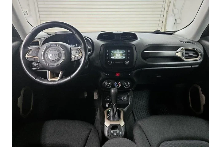 $16998 : Jeep Renegade 2017 4x4 Latit image 9