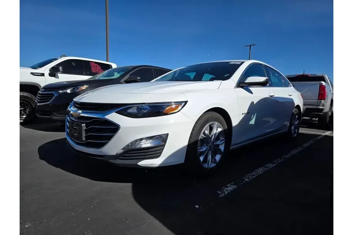 $18992 : Chevrolet Malibu 2023 LT 4dr image 2