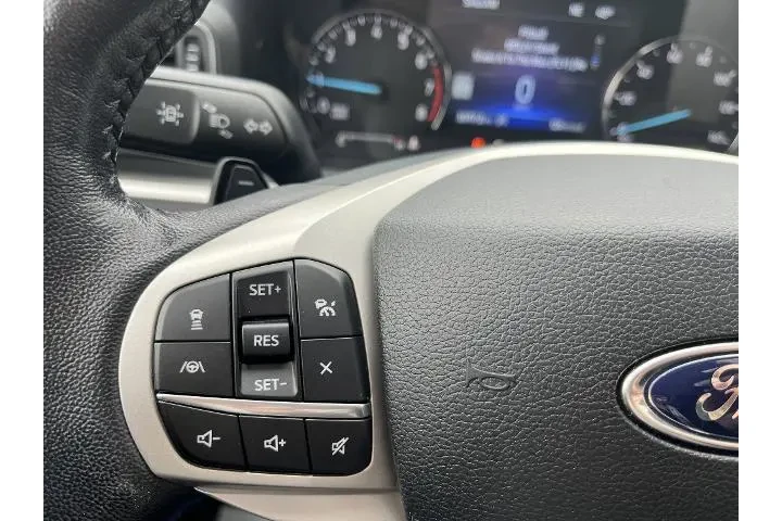 $29988 : Ford Explorer 2021 AWD XLT 4 image 10