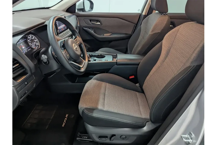 $21997 : Nissan Rogue 2023 SV 4dr Cro image 10
