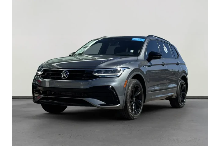 Volkswagen Tiguan 2023 SE R- image 1