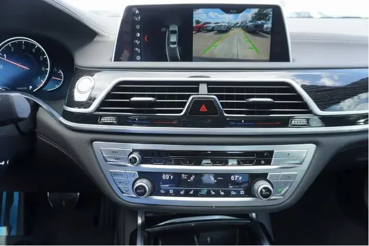 $32988 : BMW 7 Series 2018 750i 4dr S image 8