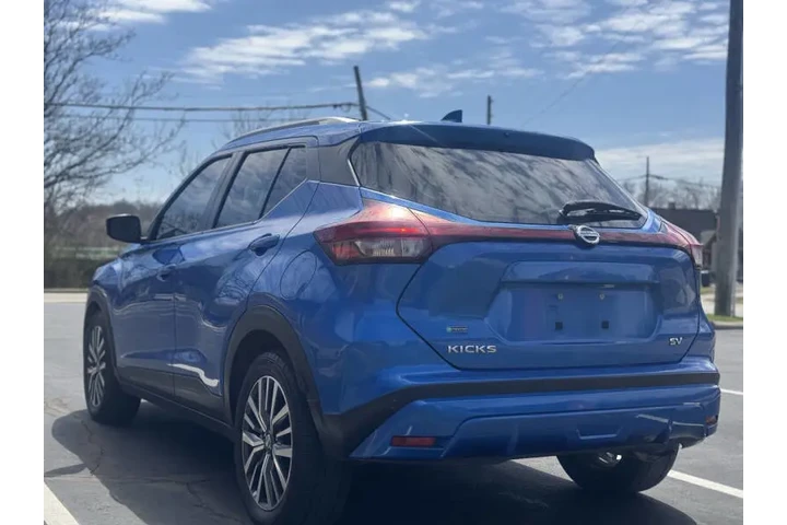 $6999 : 2021 Kicks SV image 8