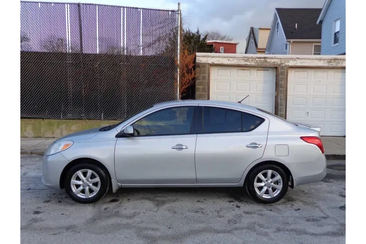 $6450 : 2014 Versa 1.6 SV image 7