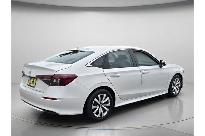 $22987 : Honda Civic 2025 LX 4dr Seda image 6