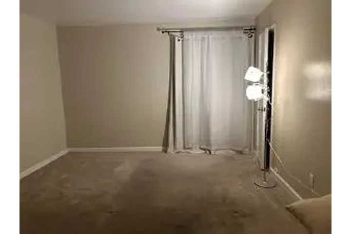 $2200 : RENTO CONDO EN LOMA LINDA image 1