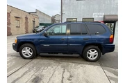 $6495 : 2004 GMC Envoy SLE 4WD thumbnail