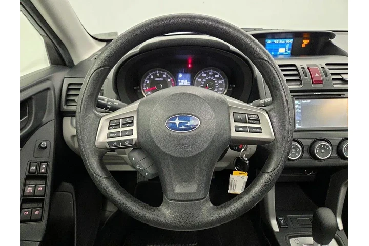 $15998 : Subaru Forester 2015 AWD 2.5 image 10