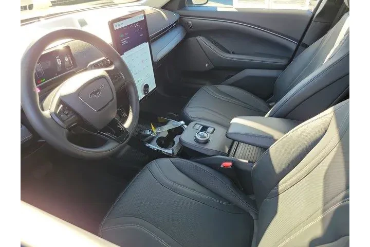 $28607 : Ford Mustang Mach-E 2023 Pre image 3