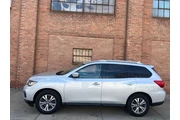 $17999 : 2020 Pathfinder SL thumbnail