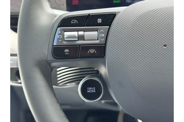 $30699 : Hyundai IONIQ 5 2025 AWD SEL image 10