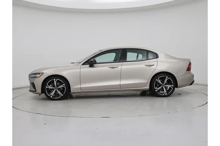 $23998 : Volvo S60 2024 B5 Plus Dark image 3