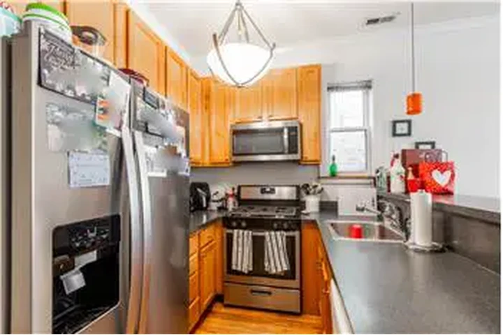 $3600 : Rental property with 3 bedro image 4