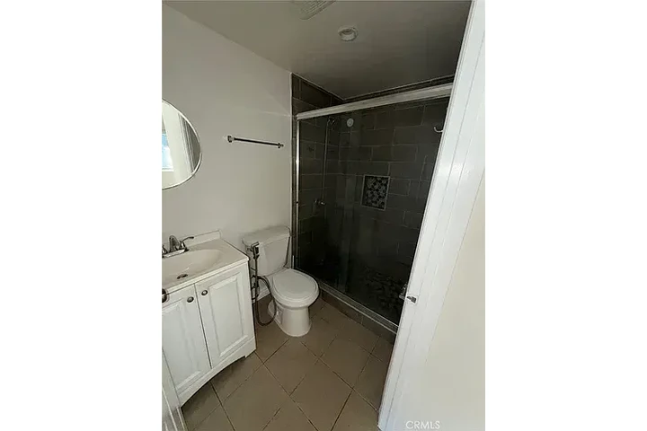 $1100 : 1BR Apartment for Rent – Los A image 3