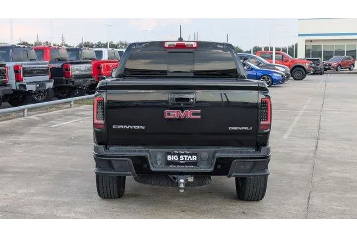 $22700 : GMC Canyon 2020 4x4 Denali 4 image 4