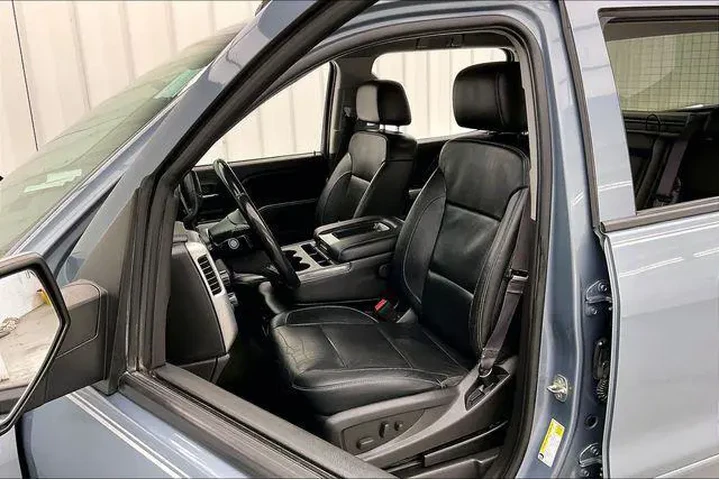 $28990 : Chevrolet Silverado 1500 201 image 8