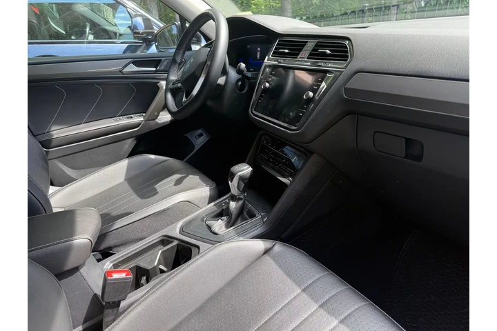 $12000 : 2022 Tiguan SE image 6