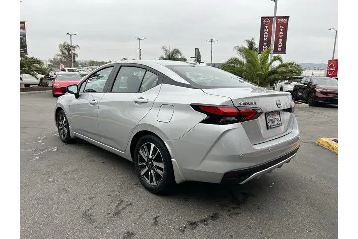 $17981 : Nissan Versa 2025 SV 4dr Sed image 4