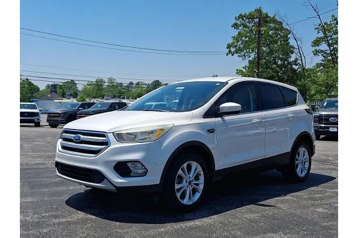 $13045 : Ford Escape 2017 AWD SE 4dr image 3