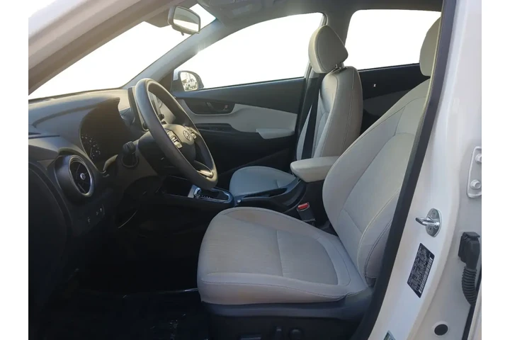 $19991 : Hyundai KONA 2023 AWD SEL 4d image 9