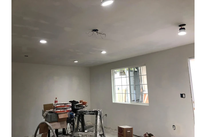 Frame ,Driwall, pintura, pisos image 2