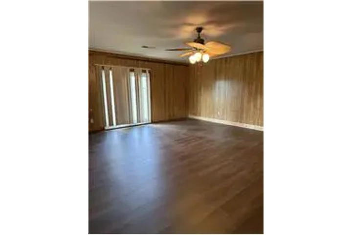 $1650 : Rental property with 3 bedro image 6