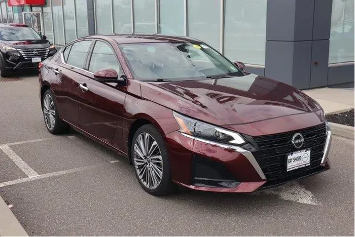 $24075 : Nissan Altima 2024 AWD 2.5 S image 3