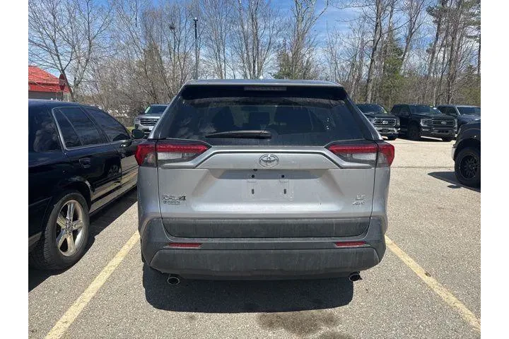 $29124 : Toyota RAV4 2023 AWD LE 4dr image 7